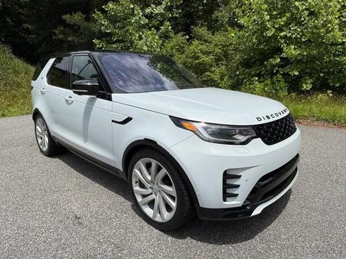 Yulong White 2023 Land Rover Discovery P300 R-Dynamic S