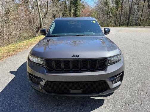 2024 Jeep Grand Cherokee Laredo