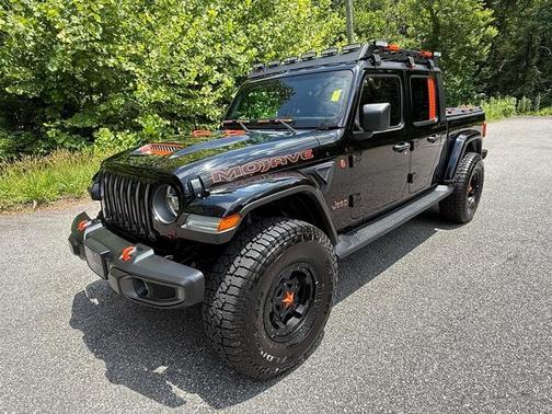 Black Clearcoat 2021 Jeep Gladiator Mojave