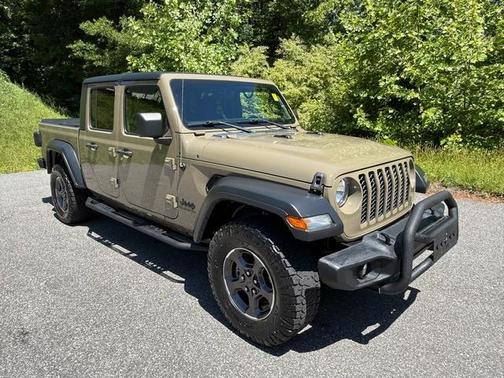 GATOR CLEAR COAT 2020 Jeep Gladiator Sport