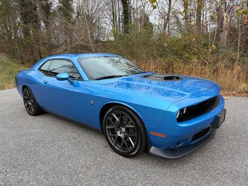 2016 Dodge Challenger R/T Scat Pack