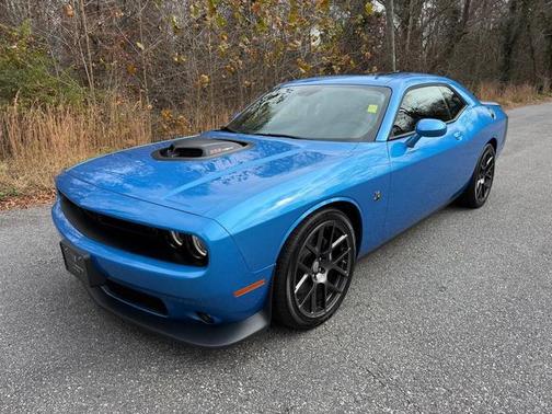 2016 Dodge Challenger R/T Scat Pack