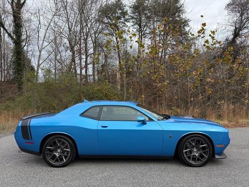 2016 Dodge Challenger R/T Scat Pack