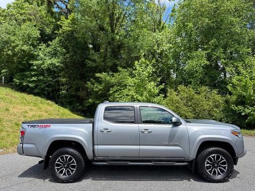 2020 Toyota Tacoma TRD
