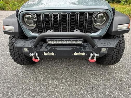 Anvil Clearcoat 2024 Jeep Wrangler Sport
