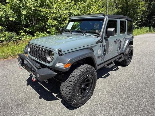 Anvil Clearcoat 2024 Jeep Wrangler Sport