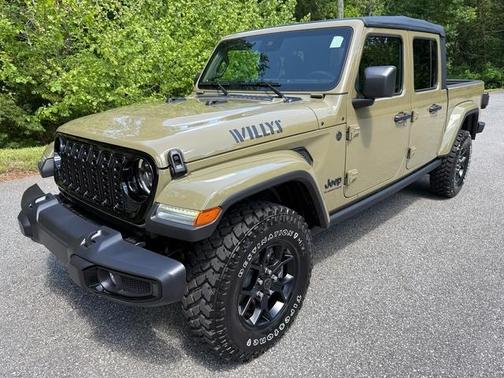 2025 Jeep Gladiator Sport