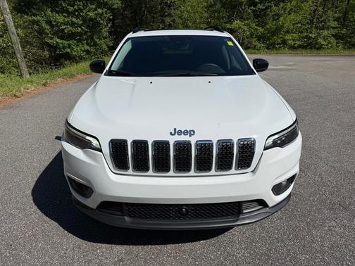 Bright White Clearcoat 2022 Jeep Cherokee Latitude Lux