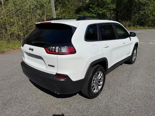 Bright White Clearcoat 2022 Jeep Cherokee Latitude Lux