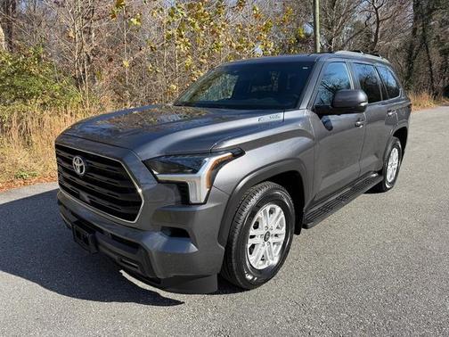 2025 Toyota Sequoia SR5