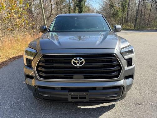 2025 Toyota Sequoia SR5