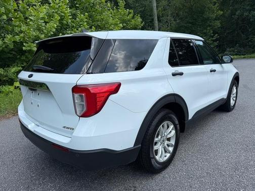 2021 Ford Explorer Base