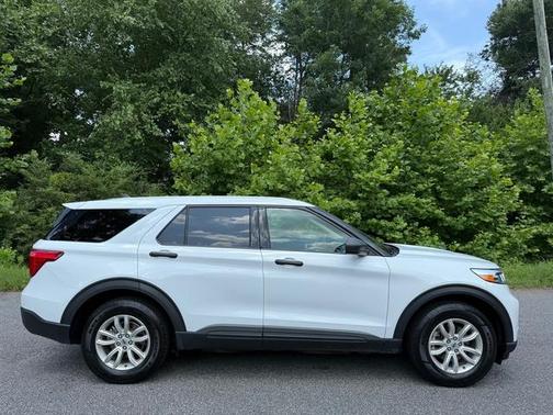2021 Ford Explorer Base