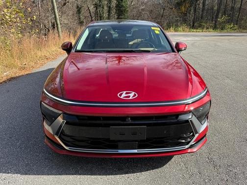 2024 Hyundai SONATA Hybrid Limited