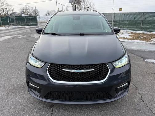 2021 Chrysler Pacifica Hybrid Touring L