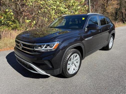 2022 Volkswagen Atlas Cross Sport 2.0T SE w/Technology