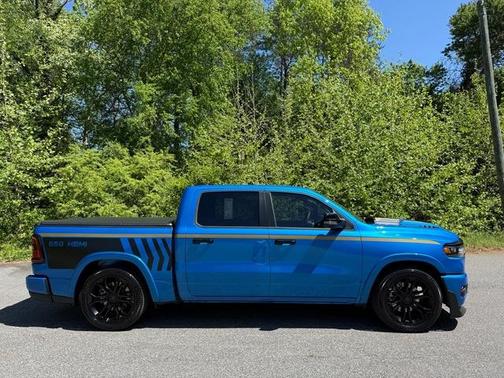 Hydro Blue Pearl 2026 RAM 1500 Big Horn/Lone Star