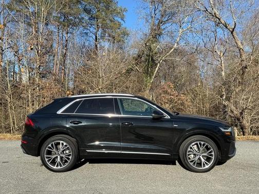 2023 Audi Q8 55 Prestige