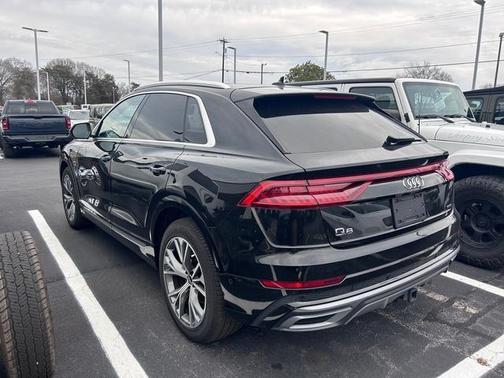 2023 Audi Q8 55 Prestige