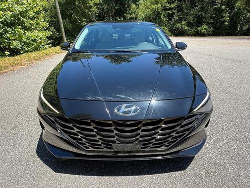 Onyx Black 2023 Hyundai ELANTRA HEV Limited