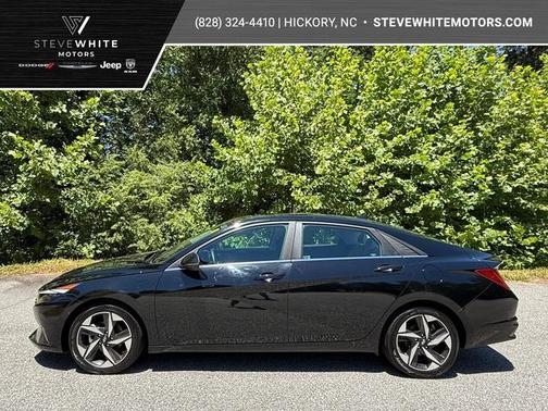 Onyx Black 2023 Hyundai ELANTRA HEV Limited