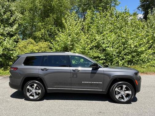 Metallic 2026 Jeep Grand Cherokee L Limited