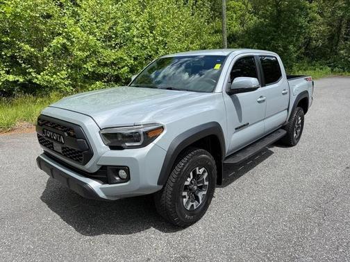 Cement 2019 Toyota Tacoma TRD Off Road