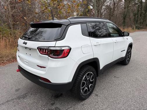 2026 Jeep Compass Trailhawk