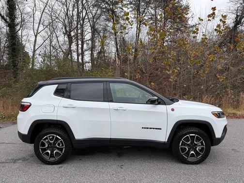 2026 Jeep Compass Trailhawk