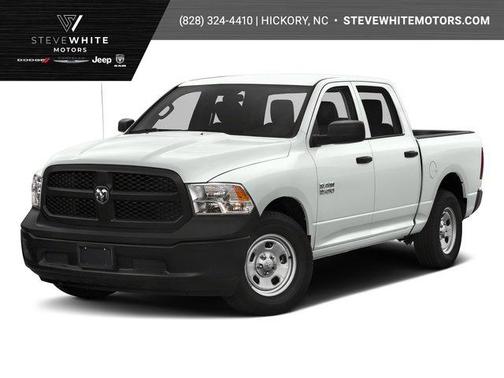 Delmonico Red Pearl 2017 RAM 1500 Express