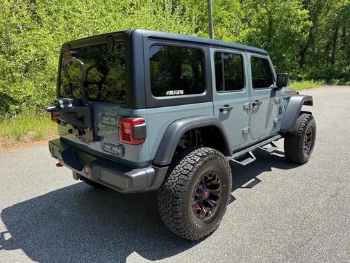 Anvil Clearcoat 2024 Jeep Wrangler Rubicon