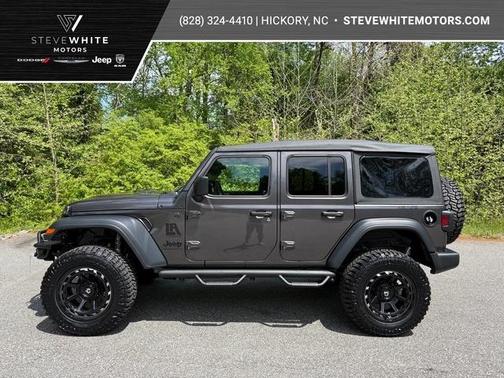 Granite Crystal Clearcoat Metallic 2025 Jeep Wrangler Sport