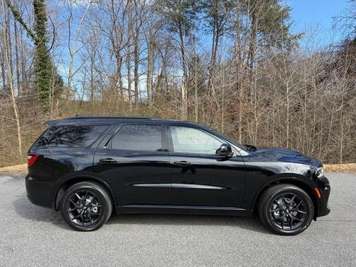 Black Clearcoat 2026 Dodge Durango GT HEMI V8