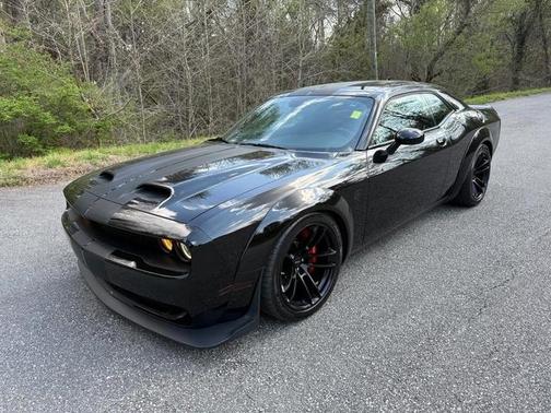 Pitch Black Clearcoat 2020 Dodge Challenger SRT Hellcat