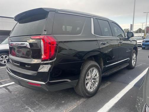 2022 GMC Yukon SLT