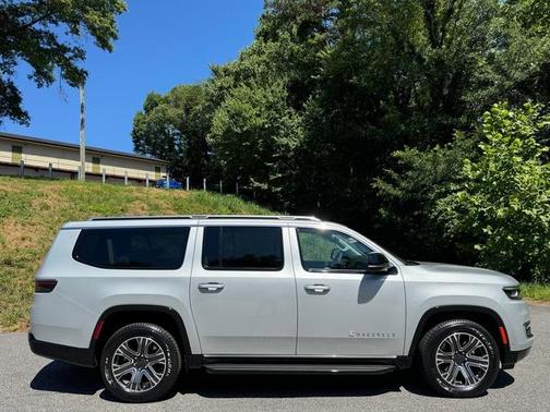 2024 Jeep Wagoneer L Base