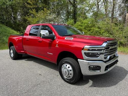 Molten Red Pearlcoat 2026 RAM 3500 Laramie