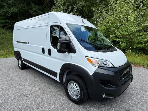 Bright White Clearcoat 2026 RAM ProMaster 2500 High Roof