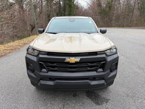 2024 Chevrolet Colorado WT
