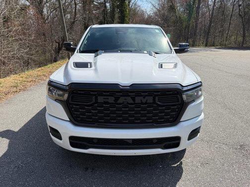 Bright White Clearcoat 2026 RAM 1500 Big Horn/Lone Star