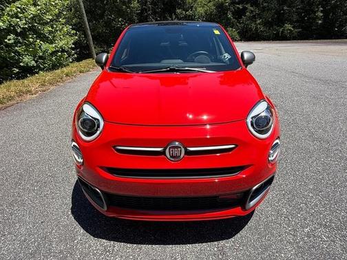 Rovente Red 2022 FIAT 500X Sport