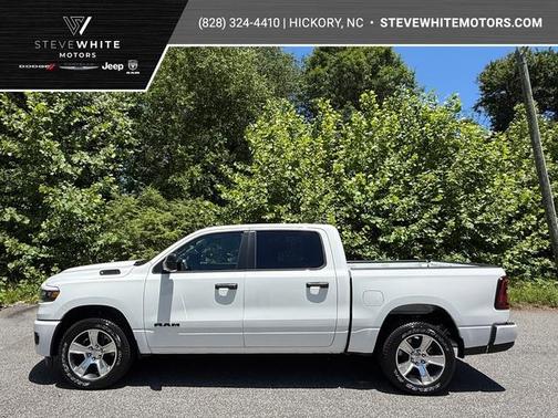 Bright White Clearcoat 2026 RAM 1500 Tradesman