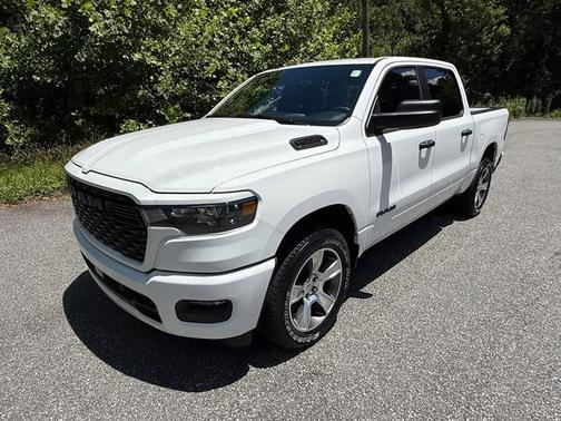 Bright White Clearcoat 2026 RAM 1500 Tradesman