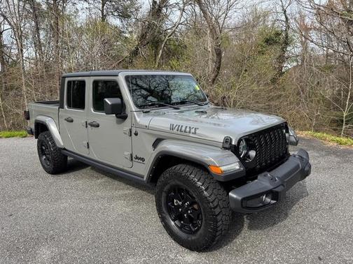 2022 Jeep Gladiator Sport