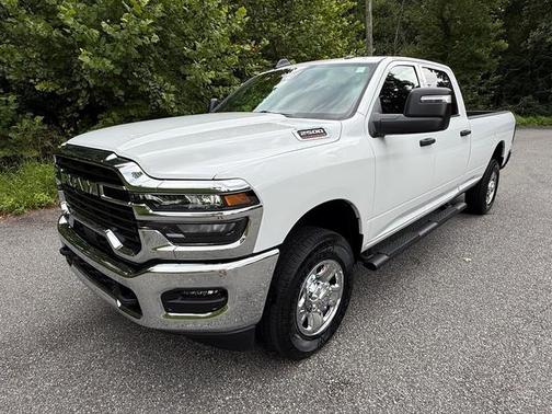 Bright White Clearcoat 2026 RAM 2500 Tradesman