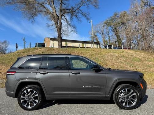 2025 Jeep Grand Cherokee Overland