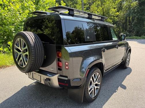 2022 Land Rover Defender 110 X-Dynamic HSE