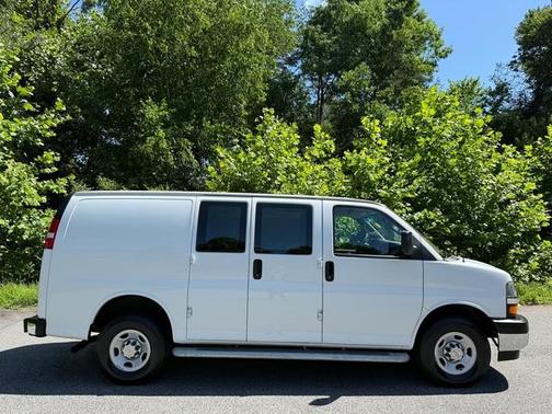 2024 Chevrolet Express 2500 Work Van