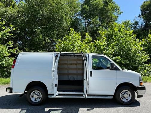 2024 Chevrolet Express 2500 Work Van