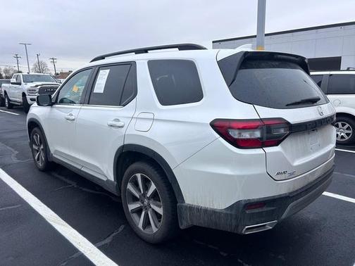 2023 Honda Pilot Touring